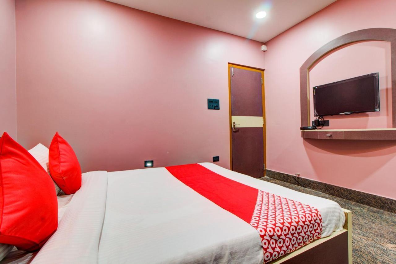 Oyo 16871 Anant Home Stay Шилонг Екстериор снимка